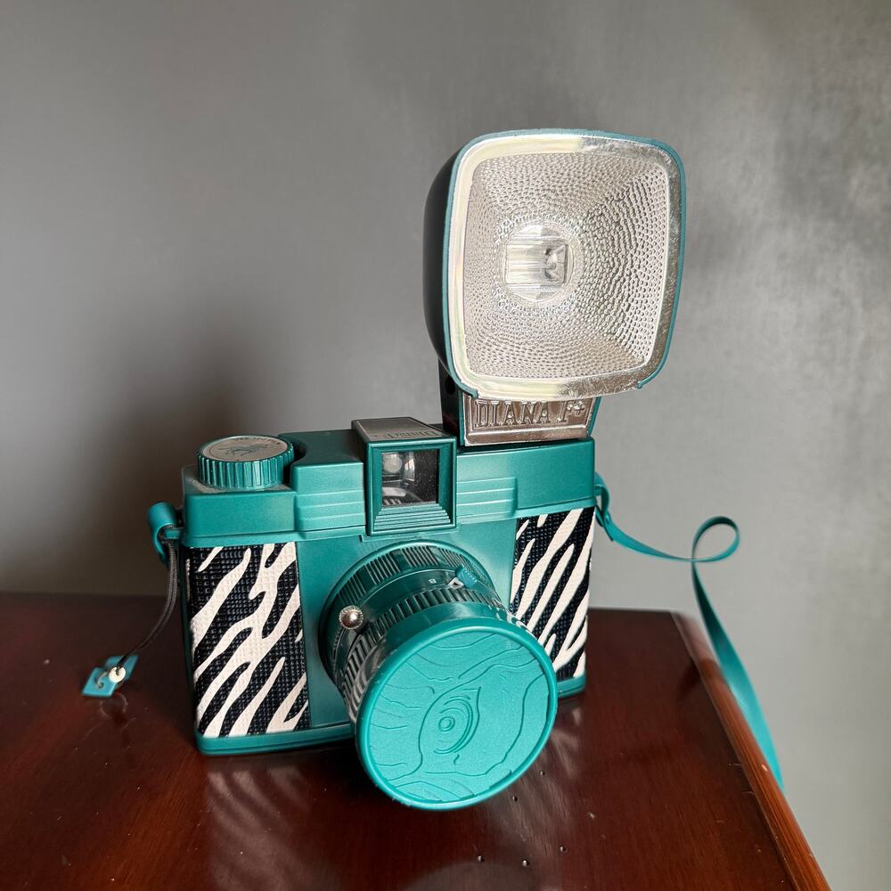 Lomography Diana F+ Zebra Medium Format 120 Film Camera w/ Flash Toy Camera
